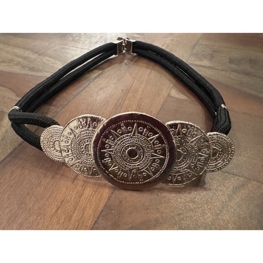 Vintage 80's Silver Tone Medallion Belt Buckle on‎ Rope Belt Women's Black